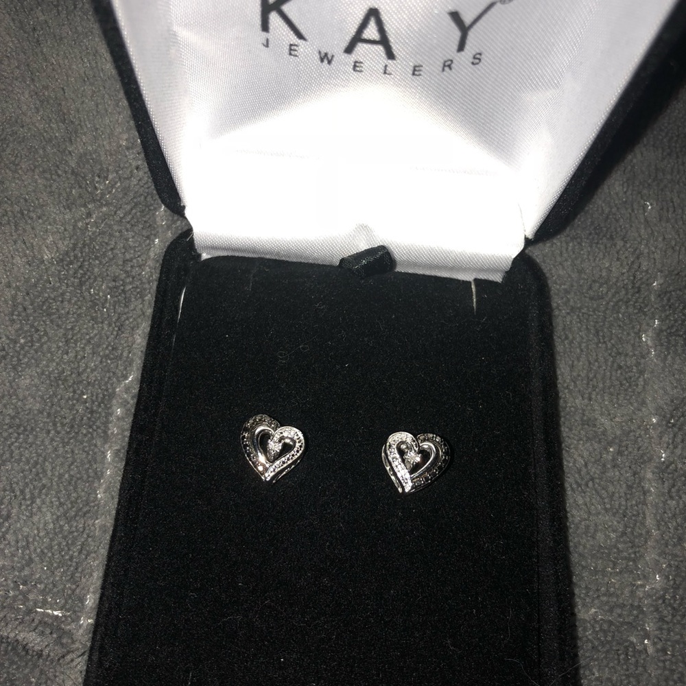 kay jewelers heart earrings